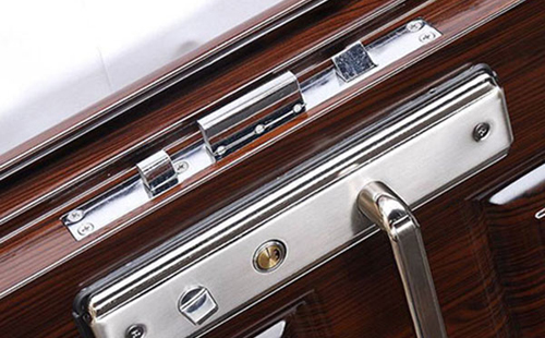 阿瓦提24小时上门开锁公司